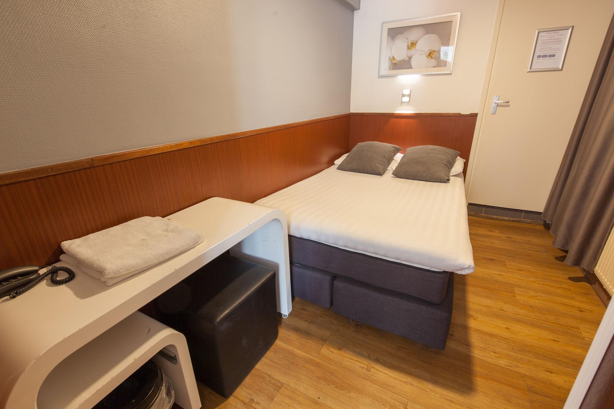 Travel Hotel Amsterdam Exterior photo